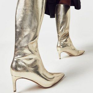 NIB JustFab Ally Tall Stiletto Boot Champagne Metallic Croc Size 10 — Wide Calf